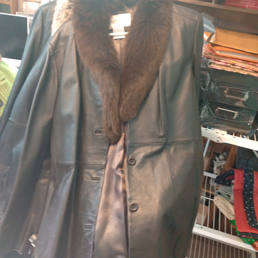 Chadwicks Leather Jacket with Rich Brown Fur Trim Worn Two Times Very Dressy.